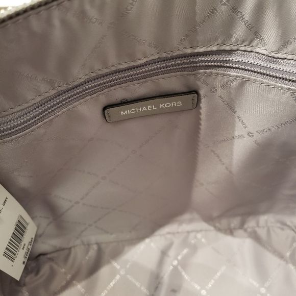 Michael Kors Charlotte Large Tote - Picture 6 of 7